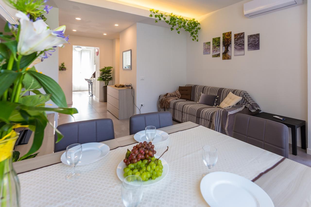 Apartamento Milano Business Balcony Flat Exterior foto